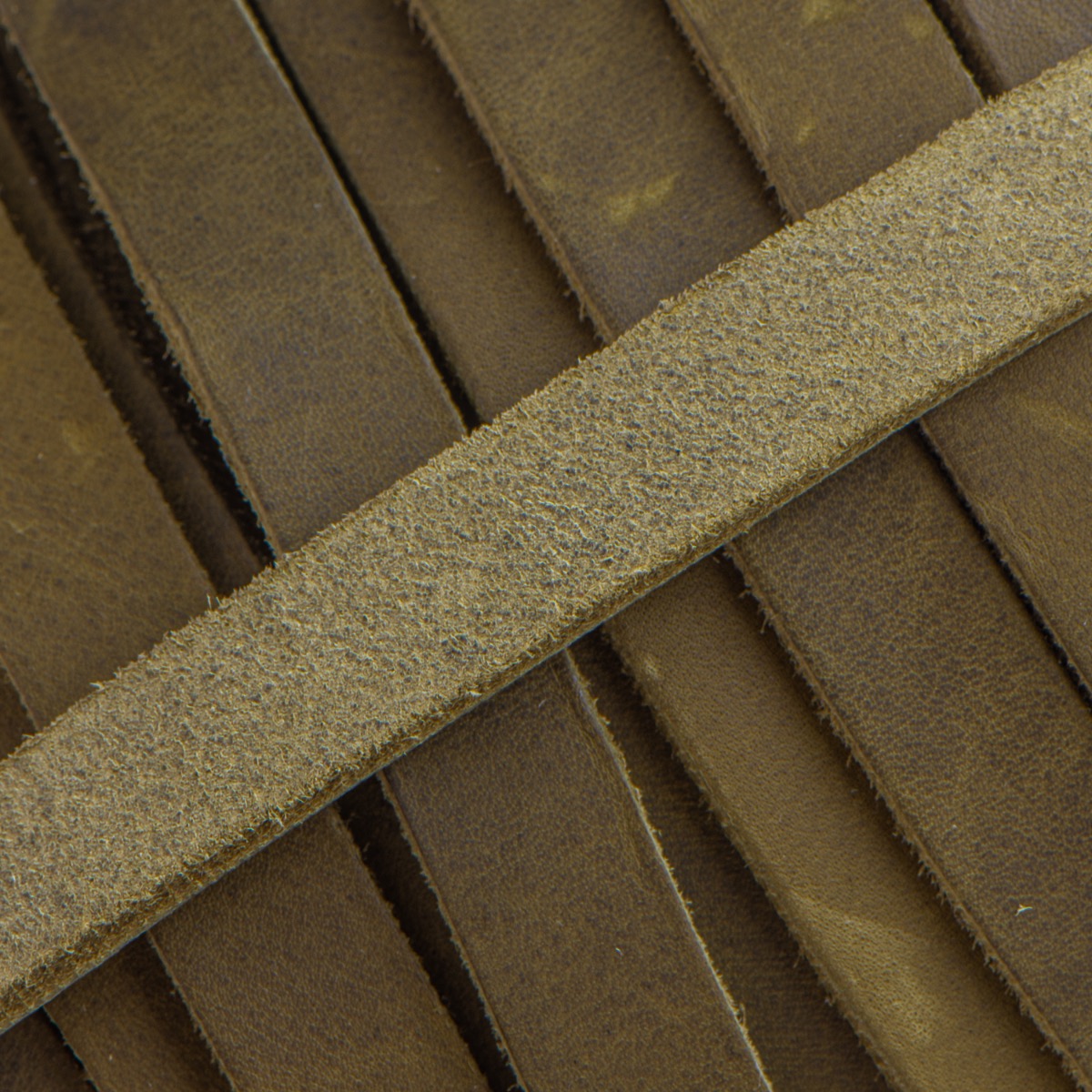 20 mm Olive Green Greased Leather Band (PullUp Leather) per meter